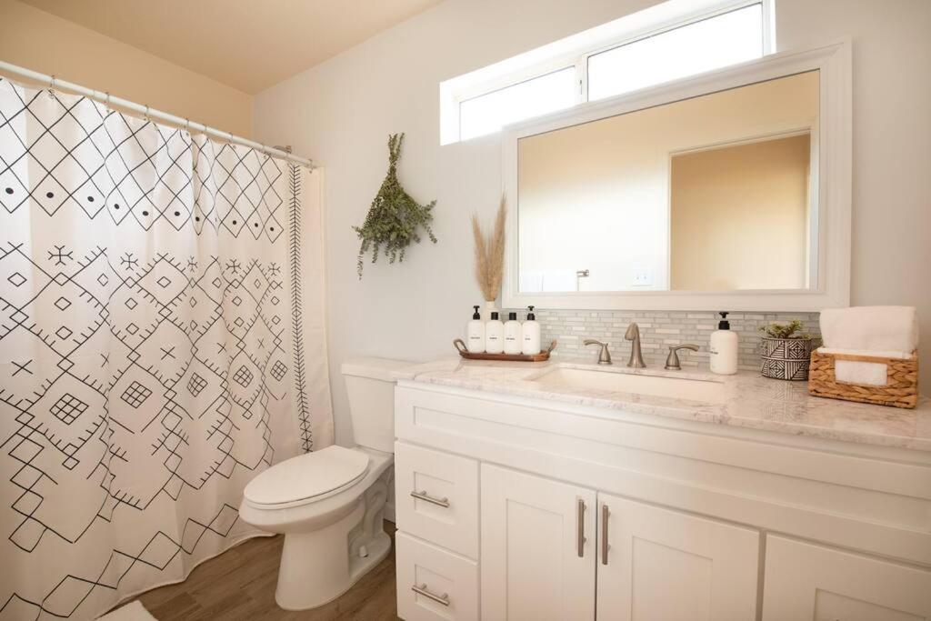 Cryptic Cabin-Tranquil Bohemian Getaway W/Hot Tub Yucca Valley Exteriér fotografie